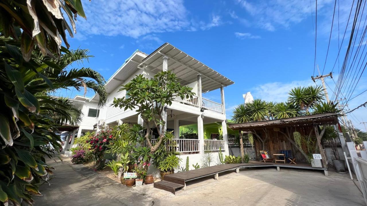 Apartamento Sawaddeethaweesuk At Kohlarn Exterior foto