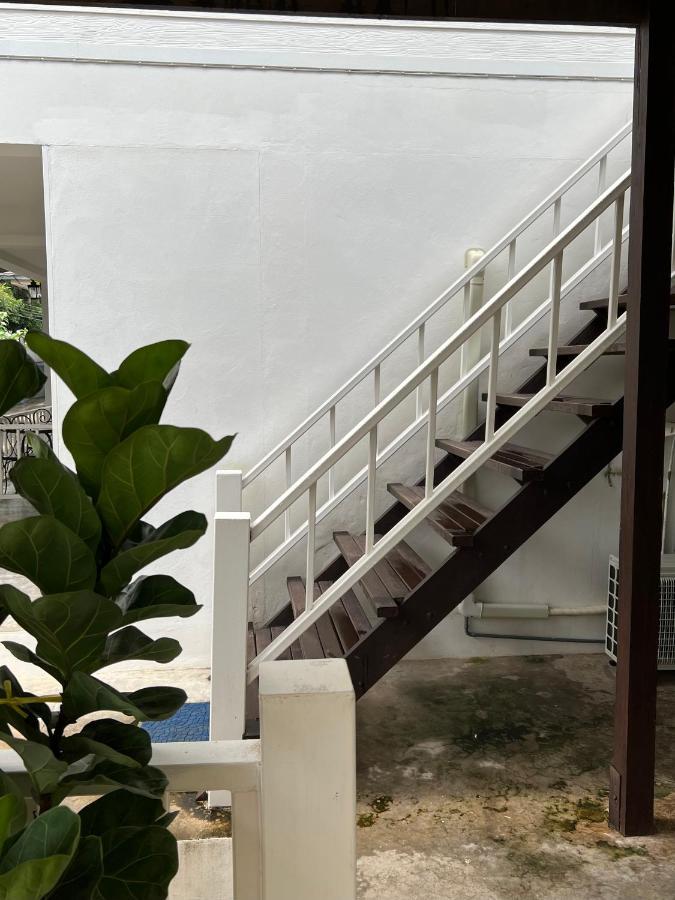 Apartamento Sawaddeethaweesuk At Kohlarn Exterior foto